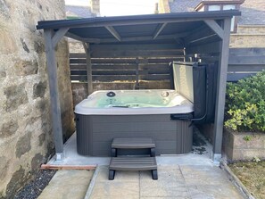 Terrace/patio - Fisherman's Cottage, Fraserburgh (Fraserburgh)