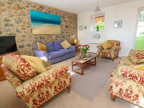 Living area - Seaview Retreat in Coverack (Coverack)