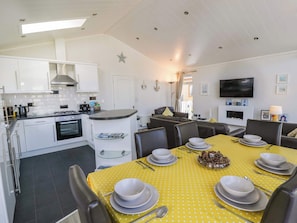 Dishwasher - Erisa - Charming Home in Stepaside (Narberth)