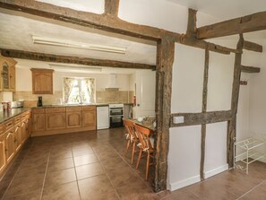 Dishwasher - The Farmhouse, Ledsham (Ledbury)