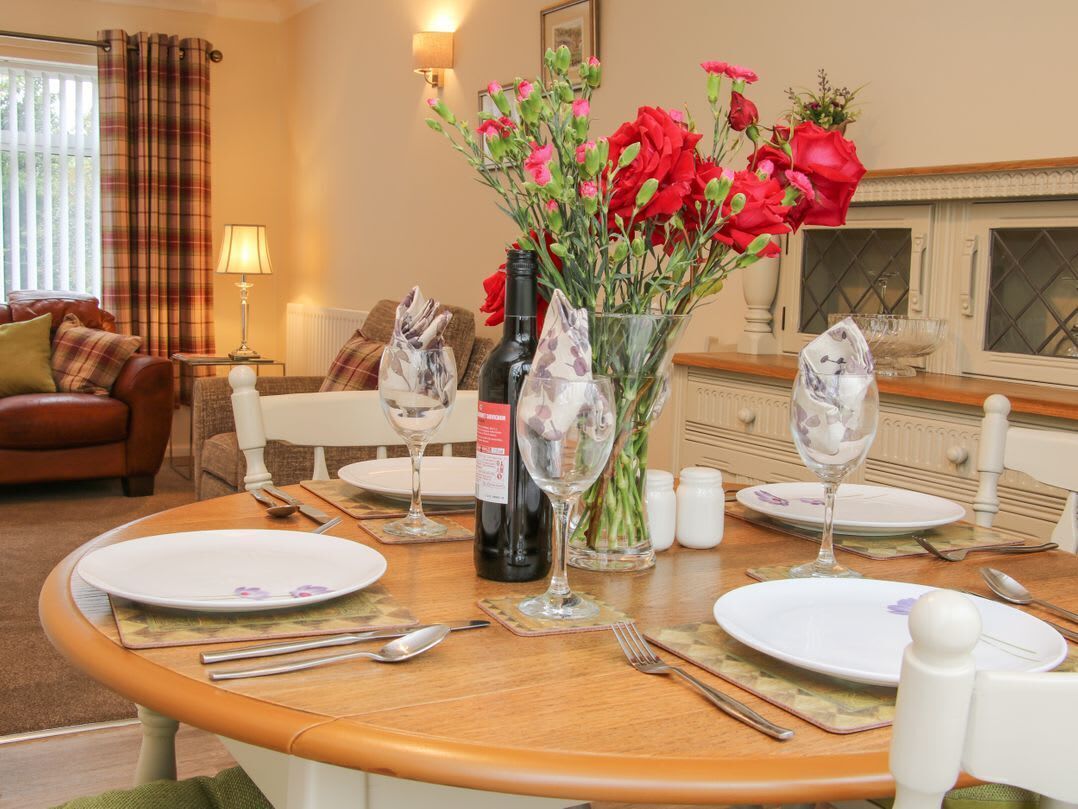 Glen Helen: A Cozy Retreat In Madeley - 英國