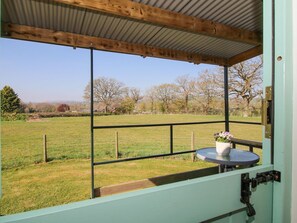 Property grounds - Gilberry Shepherds Hut, Church Stretton (Church Stretton)