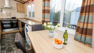 Dishwasher, highchair