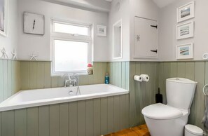 Shower - Bay Tree Cottage, Heacham (King's Lynn)