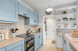 Dishwasher - Bay Tree Cottage, Heacham (King's Lynn)
