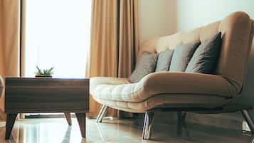 Classic-Apartment, Balkon | Wohnbereich