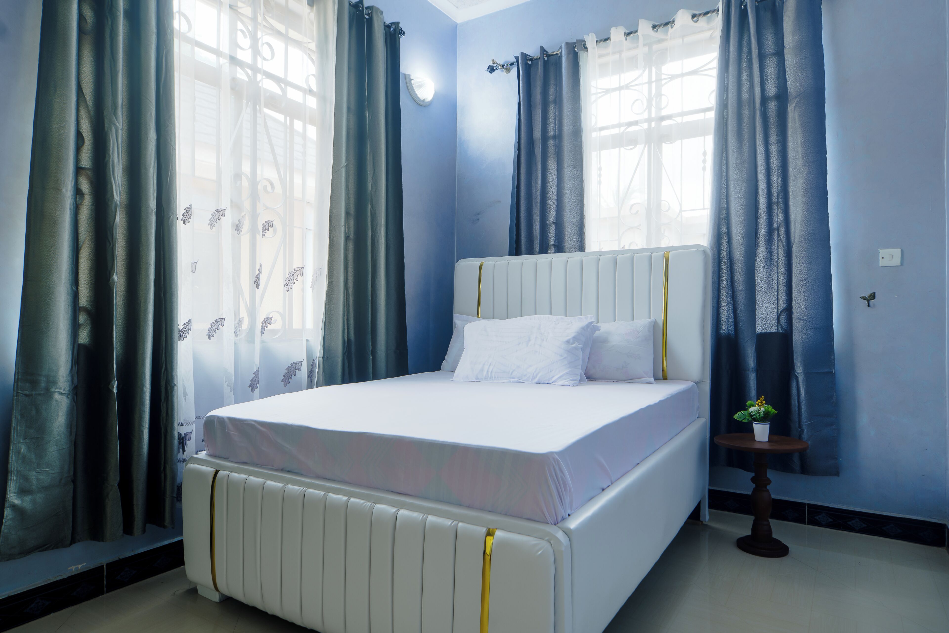 4 bedrooms, WiFi, bed sheets