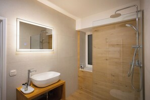 Bathroom - LSquare Landmark Apartment with Palace views (Corfu)