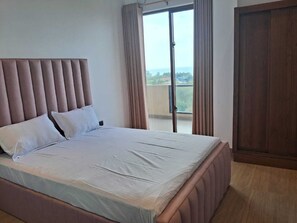 Room - 3 Luxury Apartments withPrivate Swimming Pool (Dehiwala-Mount Lavinia)