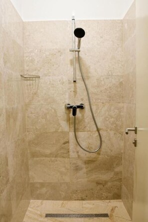 Dortoir Partagé Deluxe, femmes uniquement, non-fumeur | Salle de bain