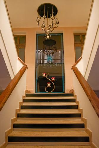 TURQUOISE HOSTEL
