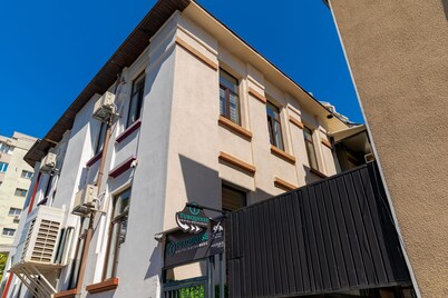TURQUOISE HOSTEL