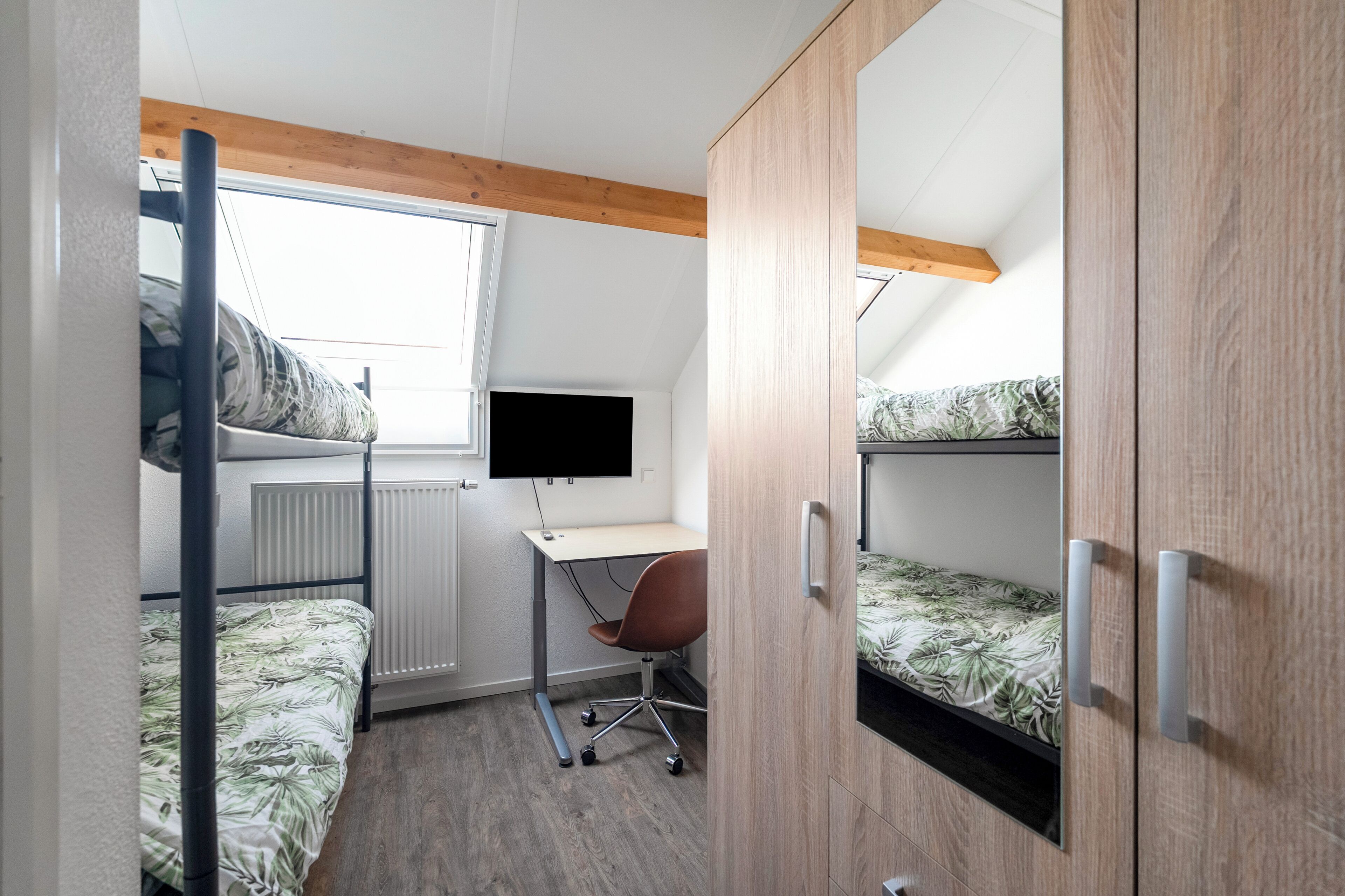 8 bedrooms, WiFi