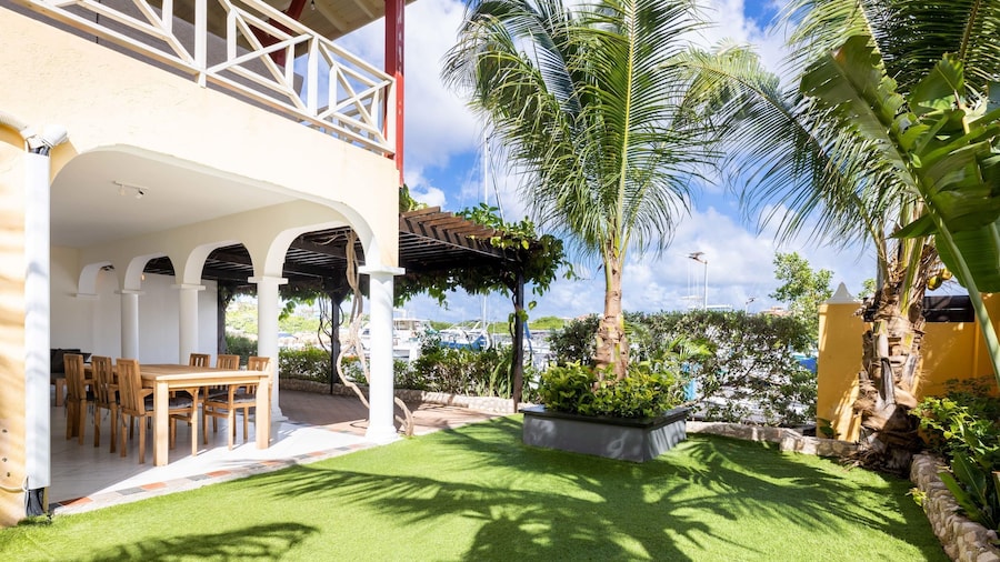 peaceful Garden Villa - Private Pool