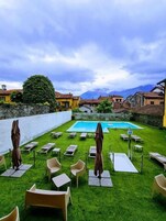 Piscina externa sazonal