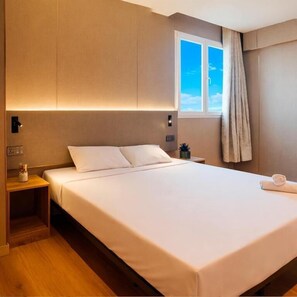 Unclassified image, 3 of 10, button - HOTEL GOLDEN (San Sebastián de los Reyes)