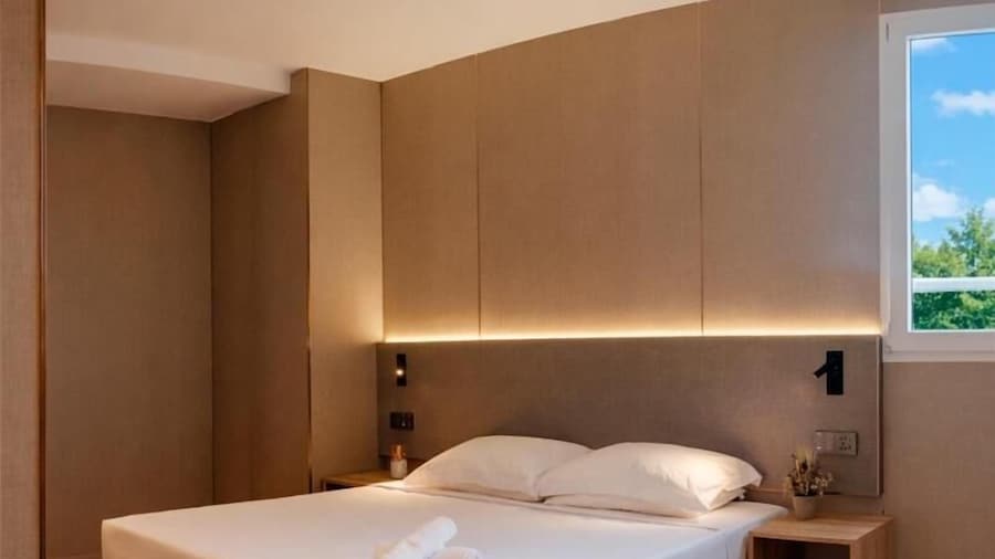 HOTEL GOLDEN