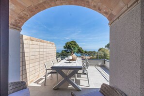 Outdoor dining - Spectacular Duplex with Stunning Sea Views (Begur)