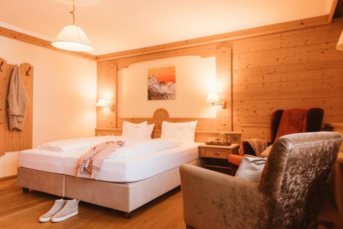 In-room safe, blackout curtains, soundproofing, free WiFi