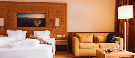 Superior Double Room, Balcony, Mountain View | In-room safe, blackout drapes, soundproofing, WiFi (free)