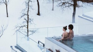 Pool - Gartenhotel Linde (Ried im Oberinntal)