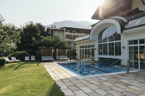 Pool - Gartenhotel Linde (Ried im Oberinntal)