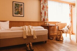Room - Gartenhotel Linde (Ried im Oberinntal)