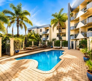 Pool - Welcome to Magical McAtee, a stylish resort-style apartment just 5 minutes from the heart of Fremantle. <br>Relax by the sparkling pool, enjoy a luxurious king bed, free parking, fast Wi-Fi and a fully equipped kitchen. <br>Perfect for couples, famil (Fremantle)