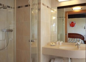 Kamar Double Superior, balkon | Kamar mandi