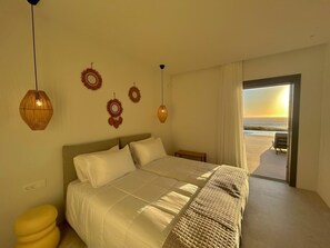 4 bedrooms, iron/ironing board, Internet, bed sheets - Luxury Mykonos Villa with Private Pool and Stunning Sea Views (MYKONOS)