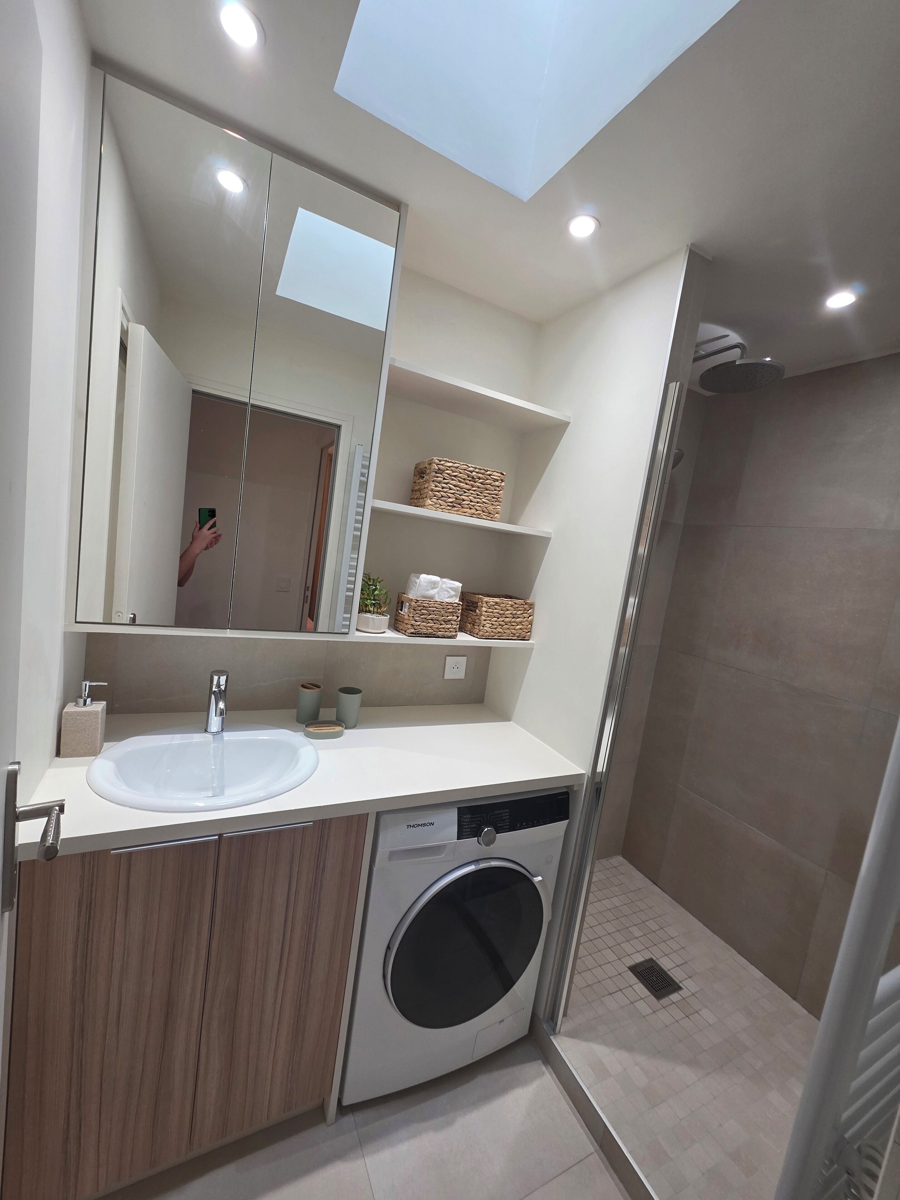 Shower, towels, soap, toilet paper