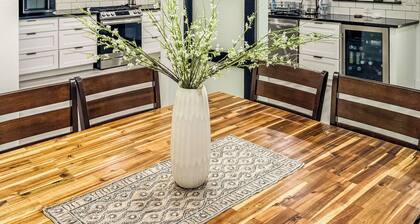 The Houston Oasis - Urban Luxury