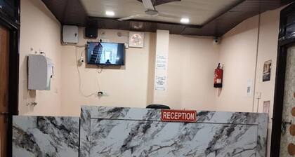Hotel Basera