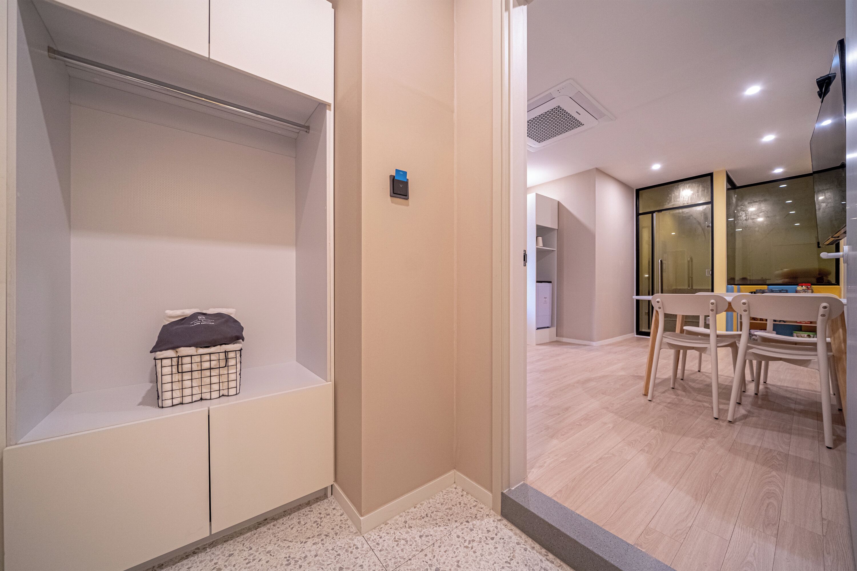 패밀리룸, 시내 전망 | 내부