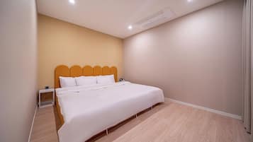 Family Room, City View