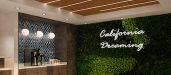 La Quinta Inn and Suites by Wyndham Torrance Redondo Beach