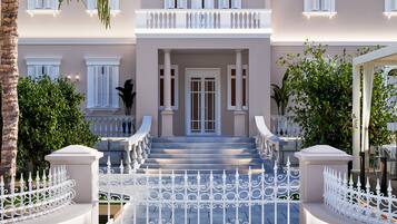 Enceinte de lâhĂ©bergement