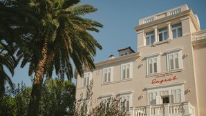 Sınıflandırılmamış resim, 72 üzerinden 3, düğme