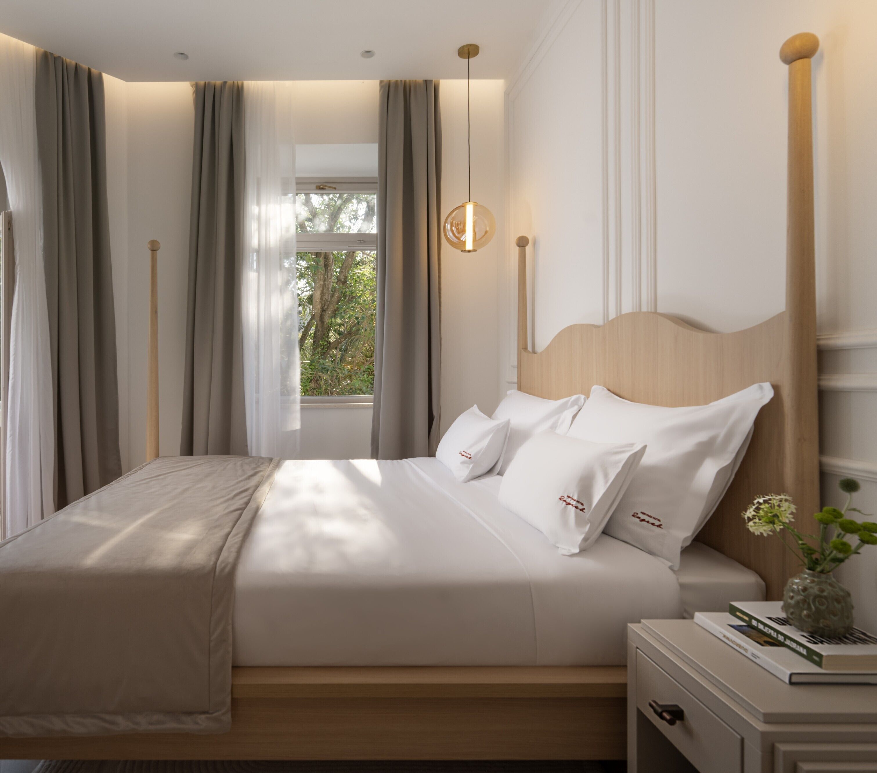 Deluxe Double Room | Hypo-allergenic bedding available, in-room safe, desk, WiFi (free)
