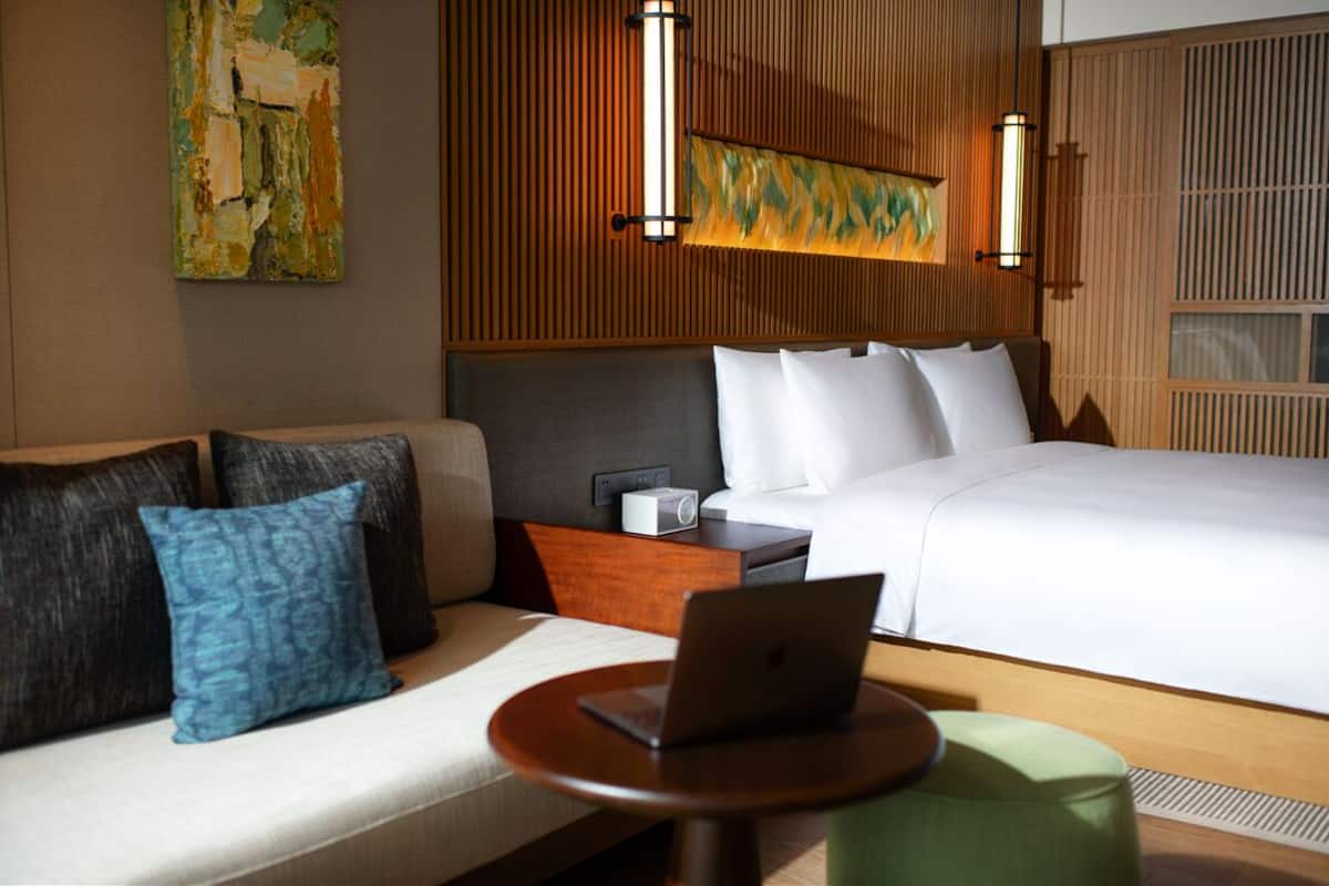 Deluxe King Room