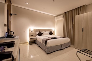 Studio, 1 King Bed