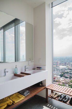 Bathroom - Beautiful and new apartment very close to the historic center of Mexico City (Ciudad de México)