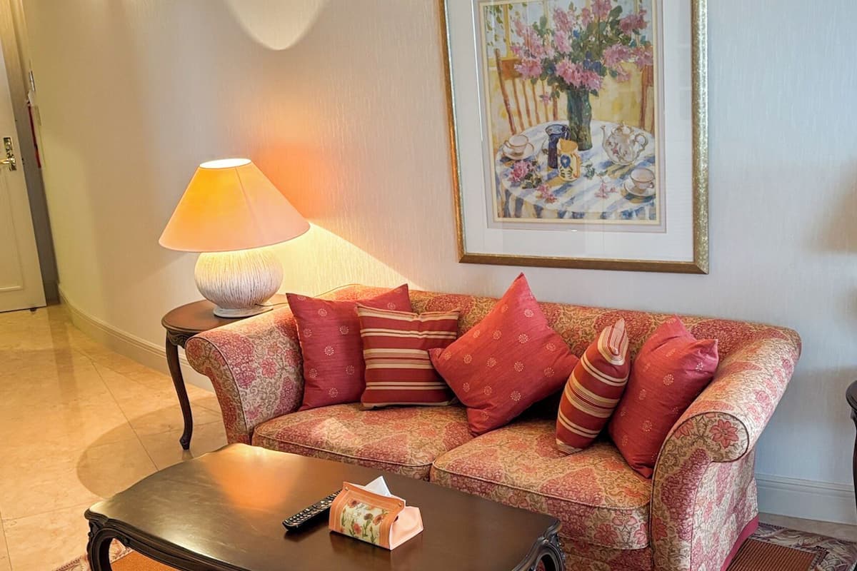 Suite, Non Smoking | Living area