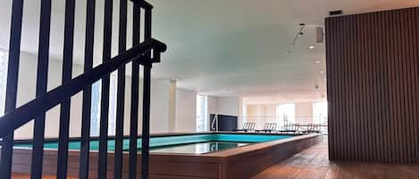 Indoor pool, sun loungers