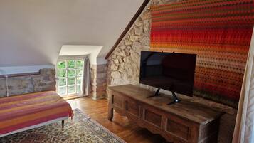 3 camere, ferro/asse da stiro, Wi-Fi gratuito, lenzuola