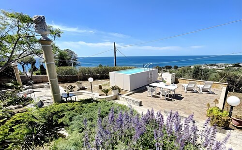 Villa Rusciu De Lu Mare Superior avec piscine privée, vue mer, à Torre Vado