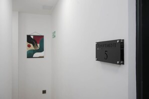 Interior - The Sixty | Elegant 1BDR with Secure Parking (Cardiff)