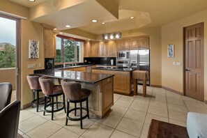 Private kitchen - Amazing Home Located in West Sedona with Community Pool! Great Views! 6 Month (Sedona)