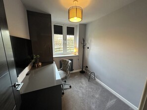 Interior - The Tay (Melrose)