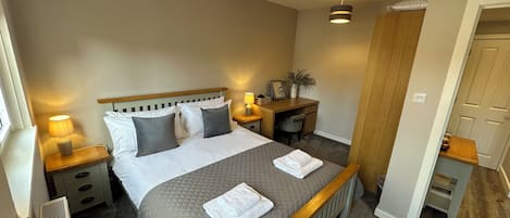 1 bedroom, WiFi (free), individually decorated, individually furnished